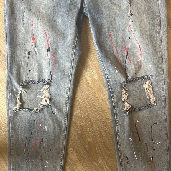 Sik Silk Bust Knee Riot Denim Jeans in Light Blue. Size Medium - Picture 4 of 12